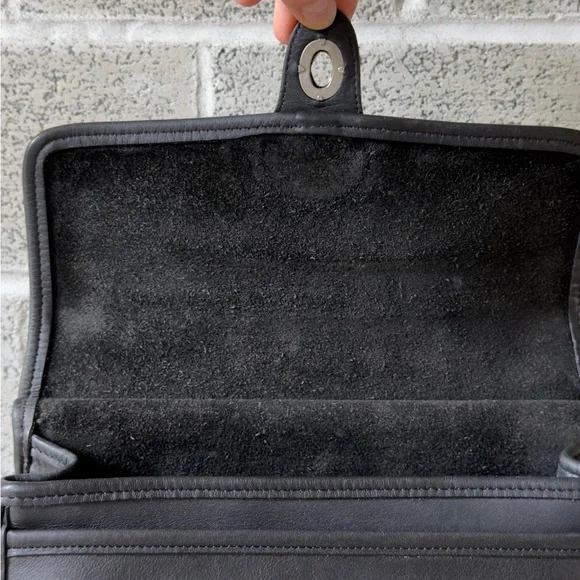 Coach Willis Black Leather Top-Handle Satchel with Detachable Strap - Picture 8 of 16